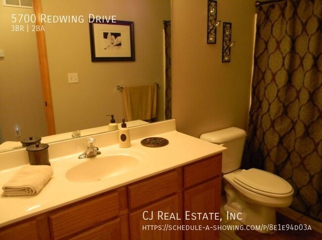 Building Photo - 5700 Redwing Dr