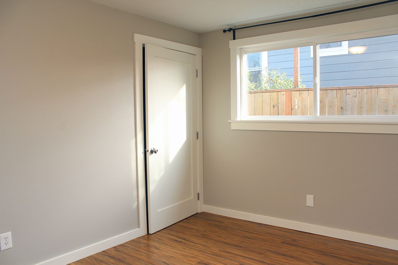 Building Photo - 2508-2508 NE Sumner St