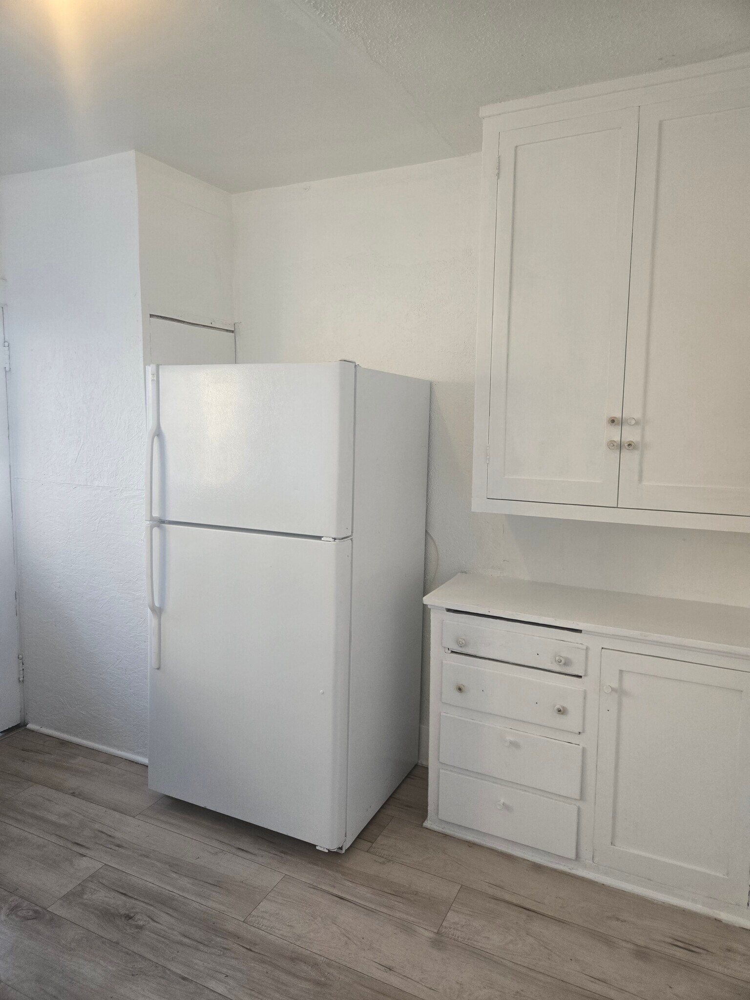 Building Photo - 331 W 49th St