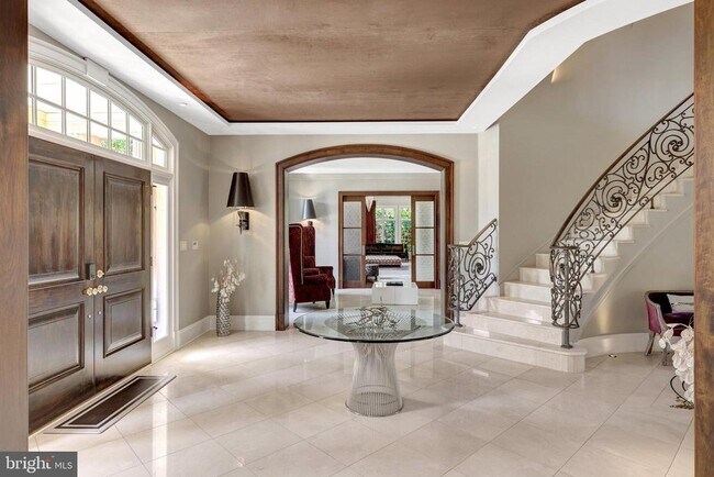 Building Photo - 860 Nicholas Run Dr