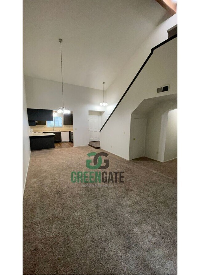 Building Photo - 3517 Woodglen Dr