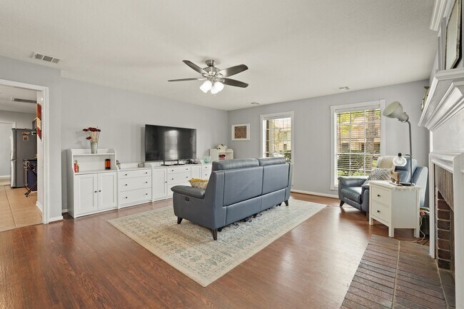 Building Photo - 10503 Minturn Ln