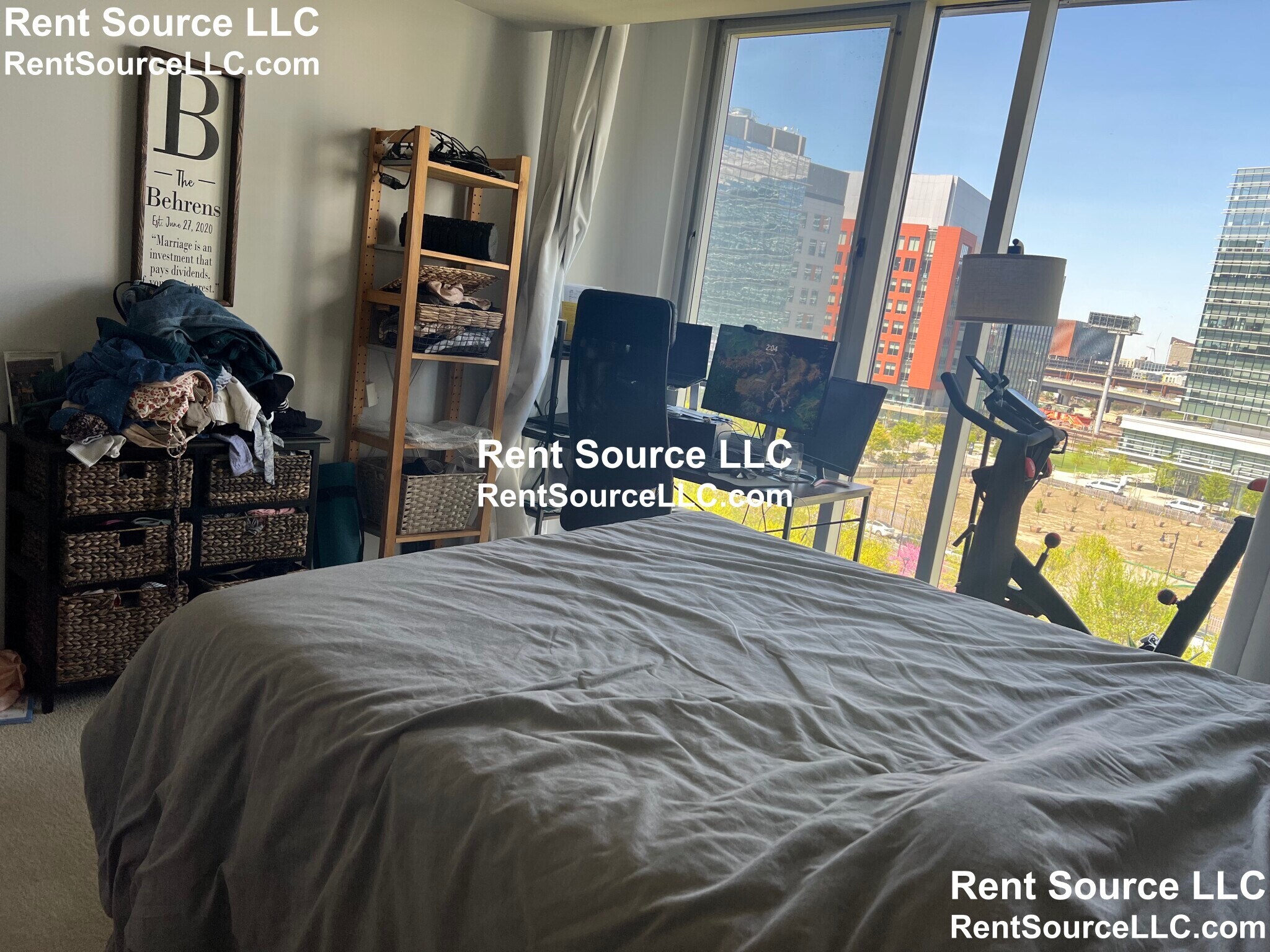 Building Photo - 2 Earhart St