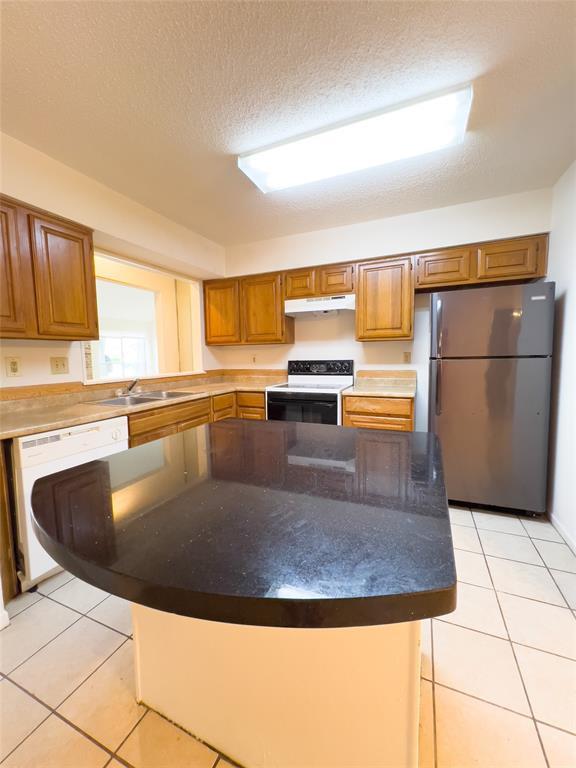 Building Photo - 2827 Waypark Dr