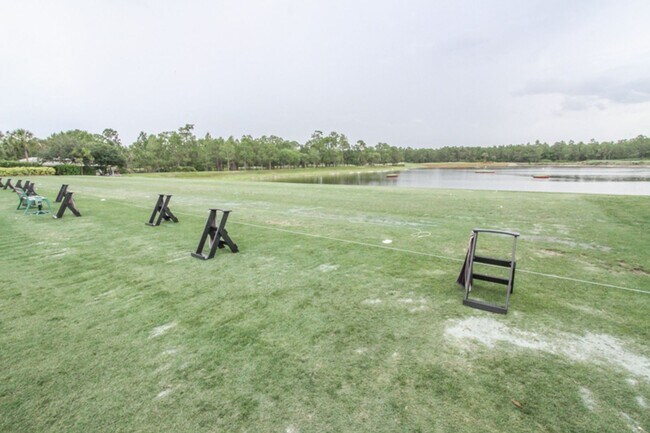 Building Photo - Fully Furnished Seasonal Condo Rental At Golf & Country Club - AVAIL DEC & APRIL!