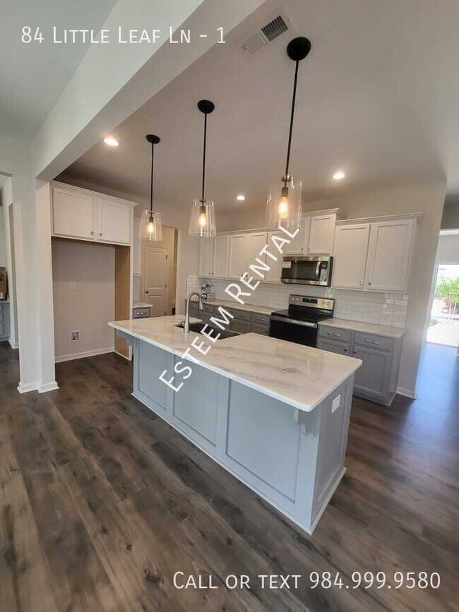 Building Photo - 84 Little Leaf Ln