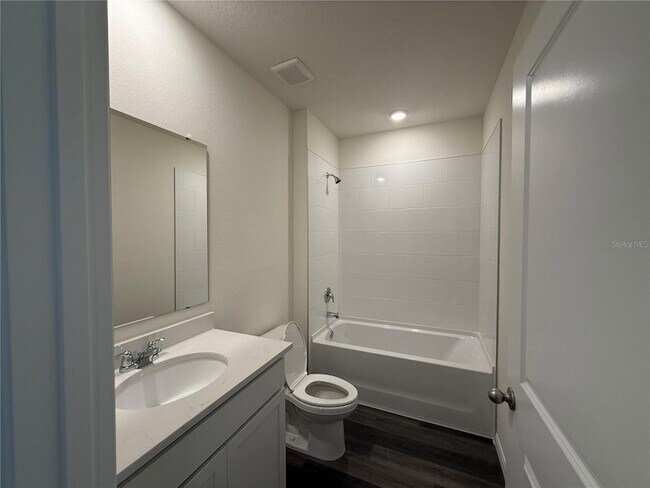 Building Photo - 1043 Morfontaine St