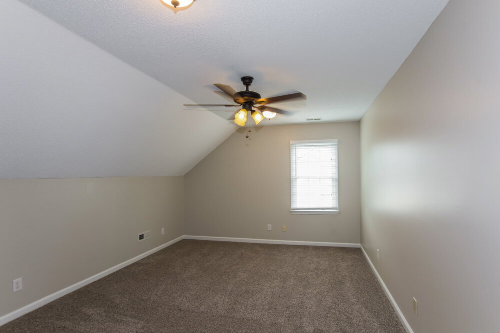 Building Photo - 8301 Tonawanda Dr