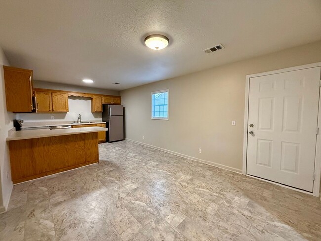 Building Photo - 3 Bedroom/2 Bathroom Home in Paragould AR - $1,225/month