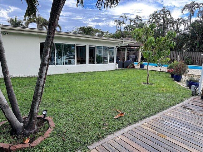 Building Photo - 13000 Coronado Ln