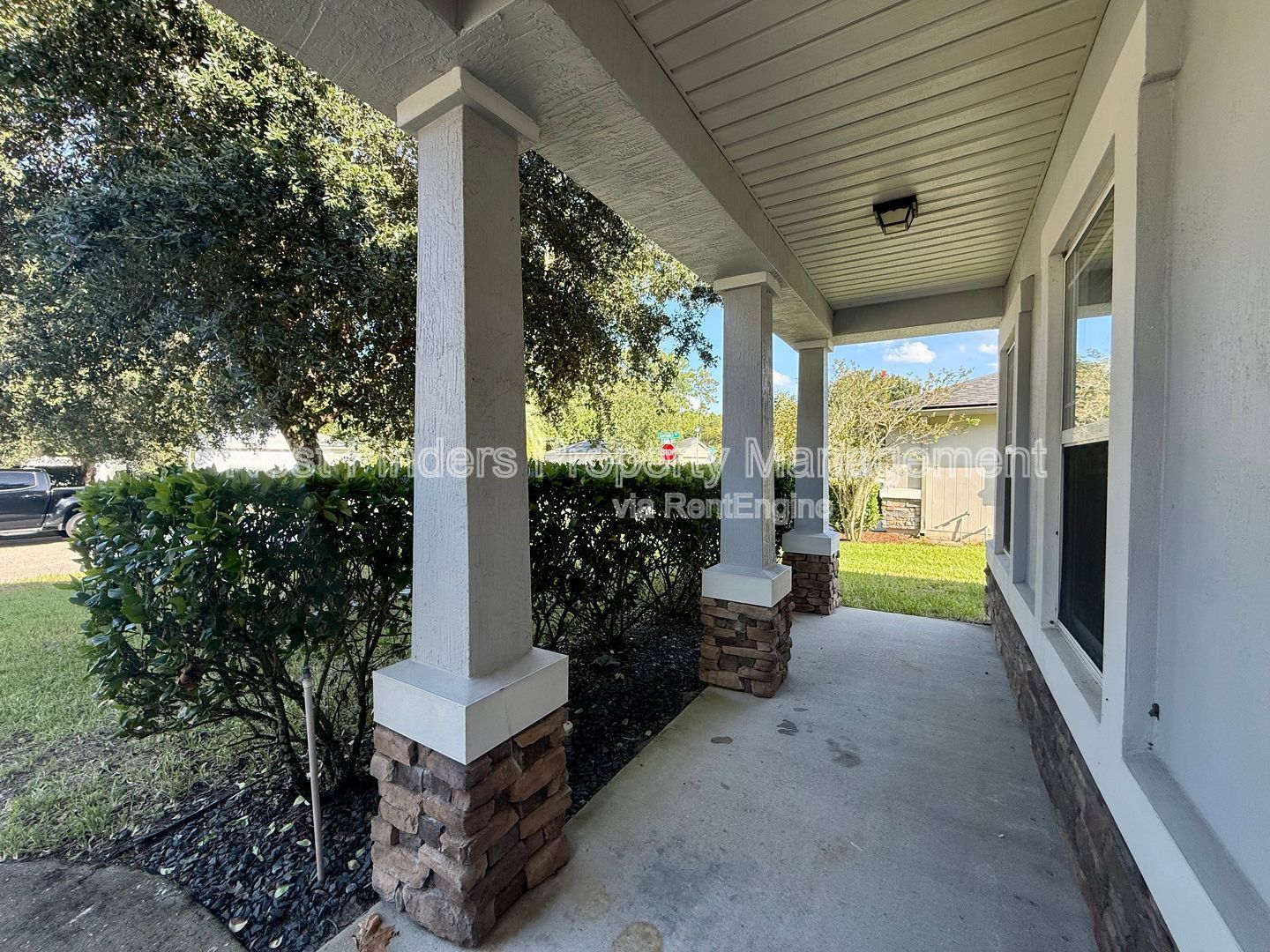 Building Photo - 105 N Aberdeenshire Dr