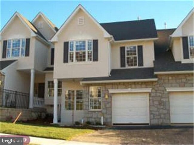 Building Photo - 45 Lincoln Dr