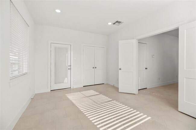 Building Photo - 7619 Chinkapin Grv Ln