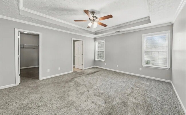 Building Photo - 80 Dairyland Dr