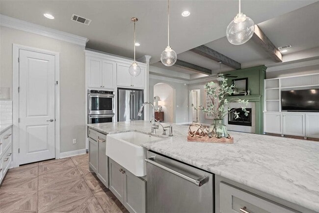 Building Photo - 201 Barefoot Park Ln