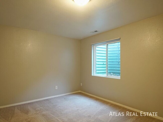 Building Photo - 7320 Allens Park Dr