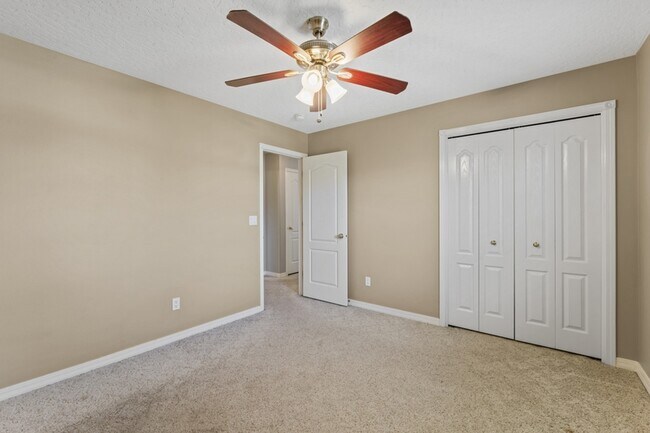 Building Photo - 15081 Widgeon Ave