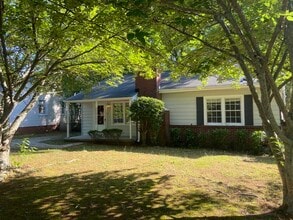 Building Photo - 4 Elletson Dr