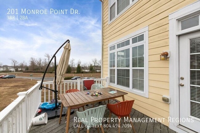 Building Photo - 201 Monroe Point Dr