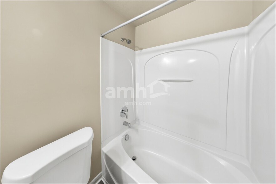 Building Photo - 5763 W Sunbright Ln