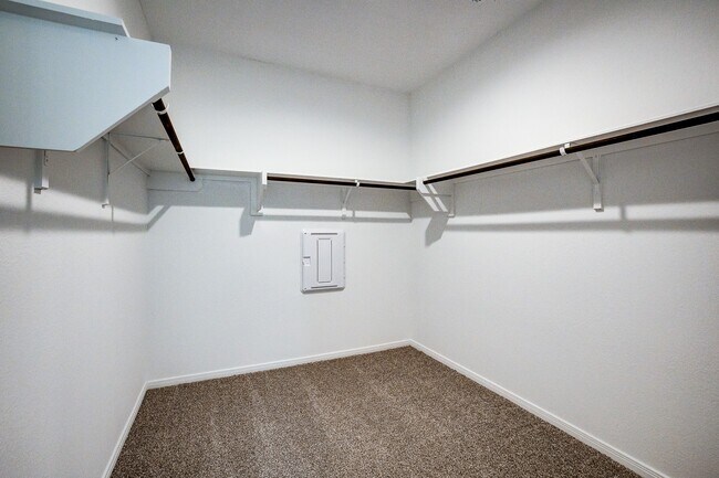 Building Photo - 1225 Antelope Passing Dr