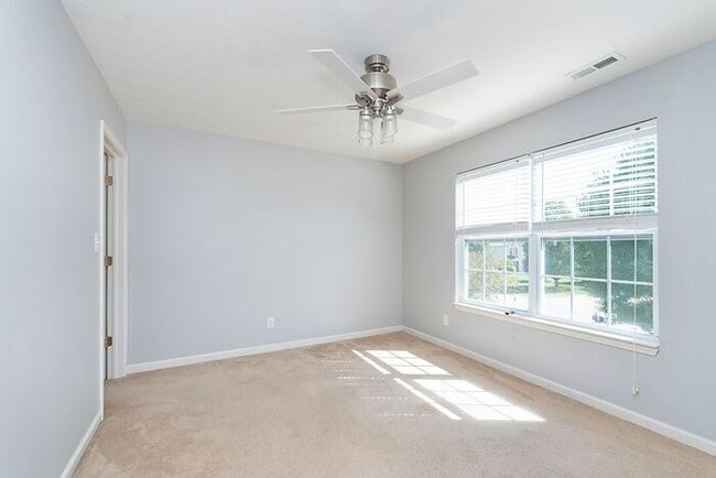 Building Photo - 4 Bedroom Home With Pond View in Top Rated...