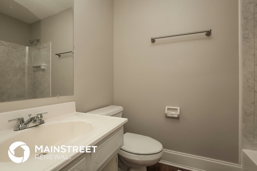 Building Photo - 431 Sunset Dr