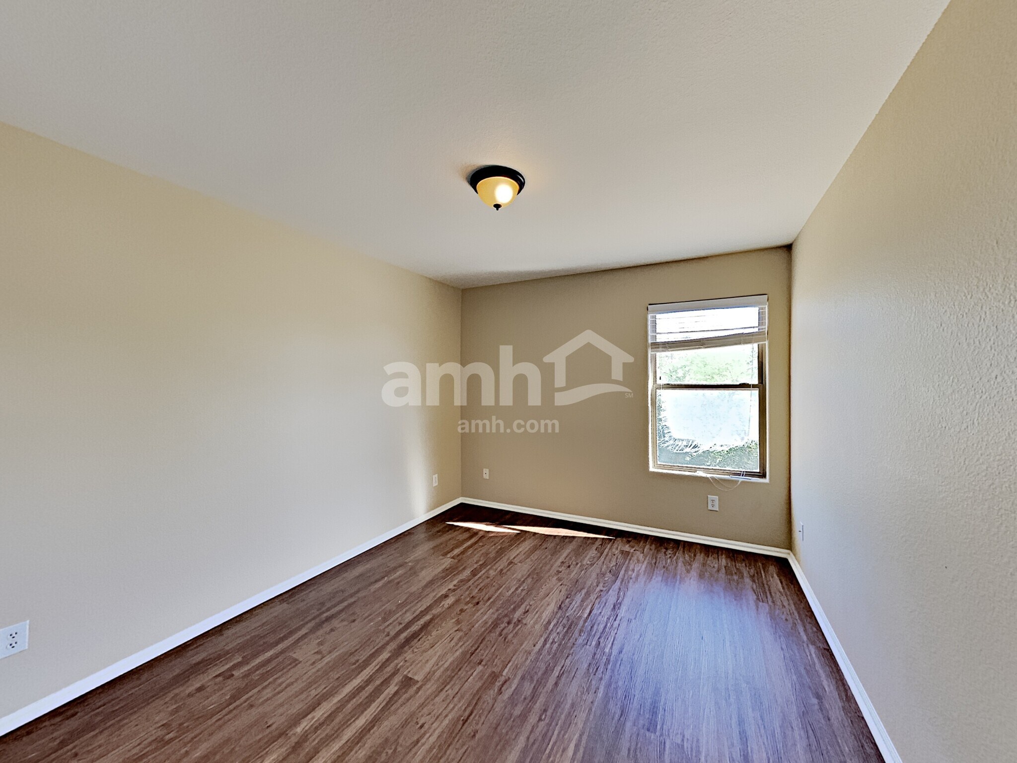 Building Photo - 16655 W Melvin St