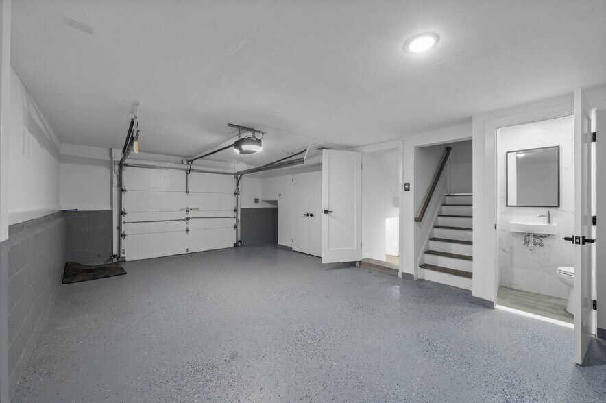 Building Photo - 1148 16th St