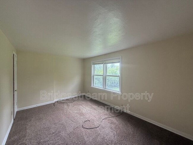Building Photo - 809 Winston Dr