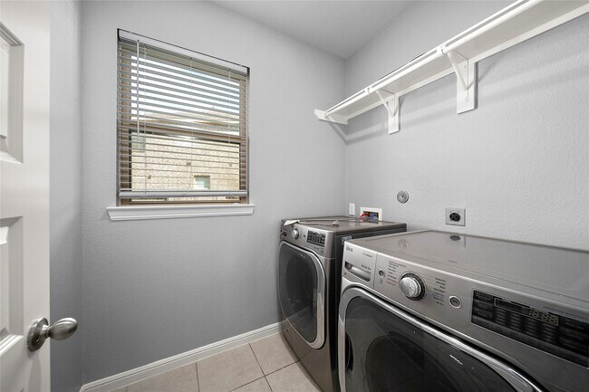 Building Photo - 4742 Tintagel Ln