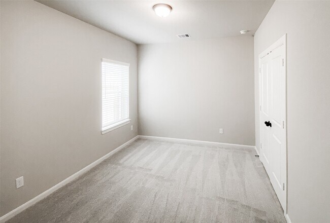 Building Photo - 2514 Chestnut Oak Cir
