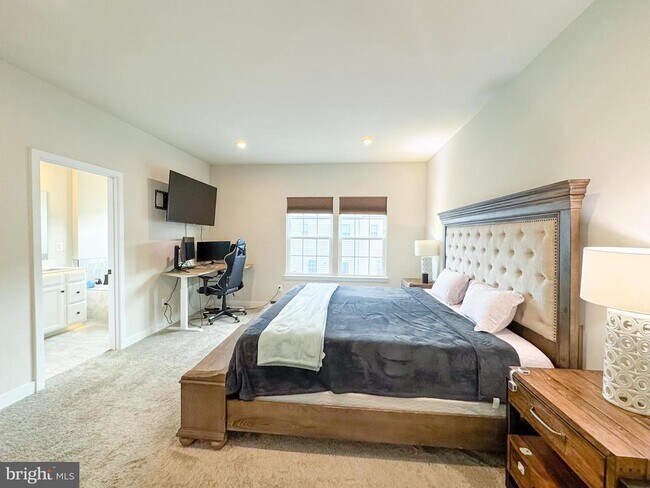 Building Photo - 24604 Cervelo Ter