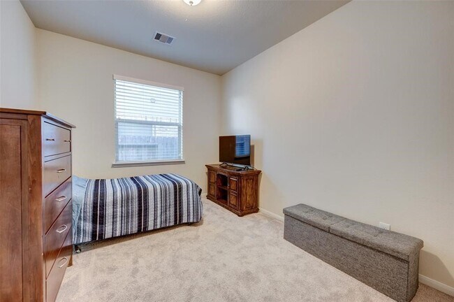 Building Photo - 23831 Villa Lisa Dr