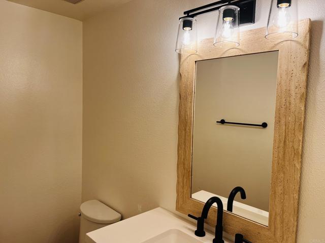 Building Photo - 4587 Cove Dr