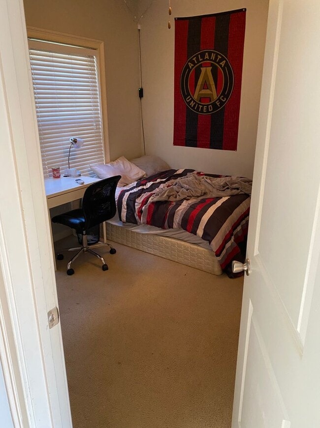 Building Photo - The Verandas on Ruth St.