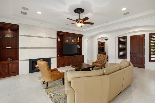 Building Photo - 48532 Bighorn Dr