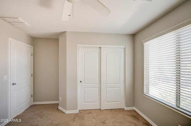 Building Photo - 25392 W Carson Dr
