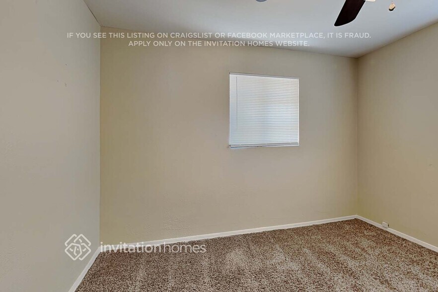 Building Photo - 1215 E Winter Dr