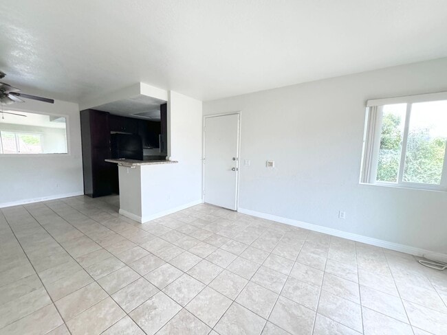 Building Photo - 207 Woodland Pkwy