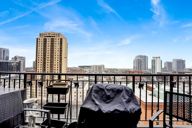 Building Photo - 1516 S Wabash Ave