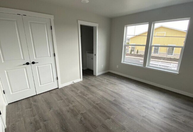 Building Photo - Modern 3-Bedroom Home in Bellingham!