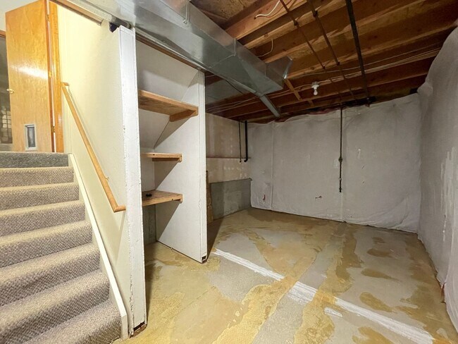 Building Photo - Lovely 3 Bed/2 Bath in Westminster! Available June