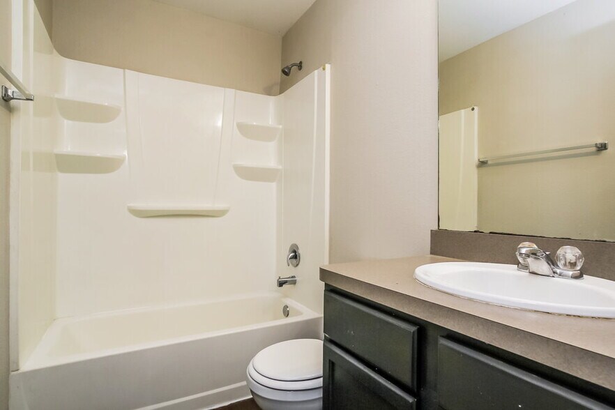 Building Photo - 2818 Mesquite Ridge Dr