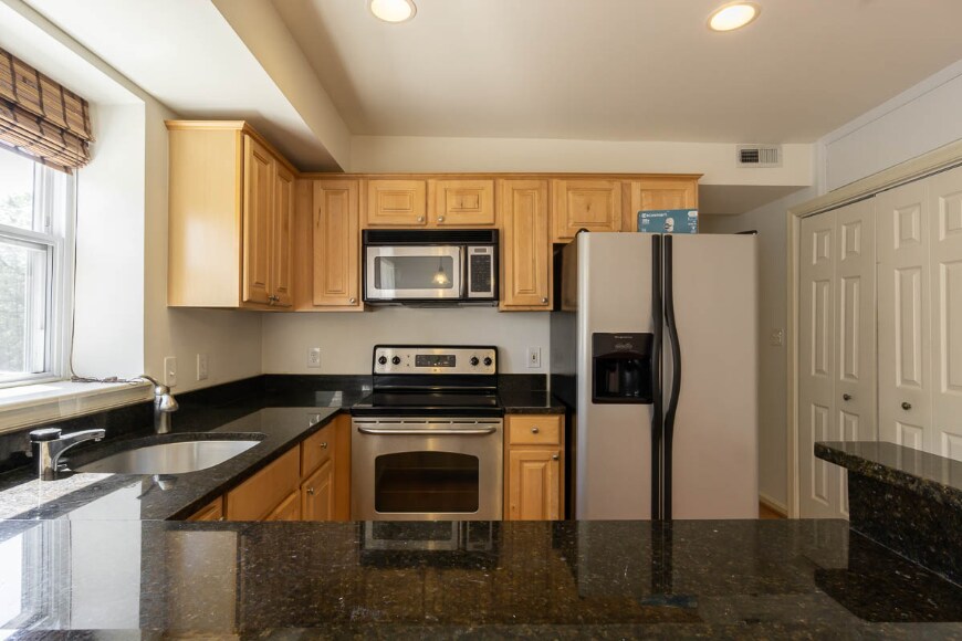 Building Photo - 1310 Congress St SE