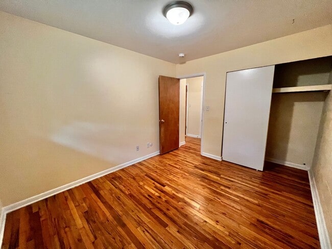 Building Photo - 2-Bedroom 1-Bathroom Duplex in West Fort Collins