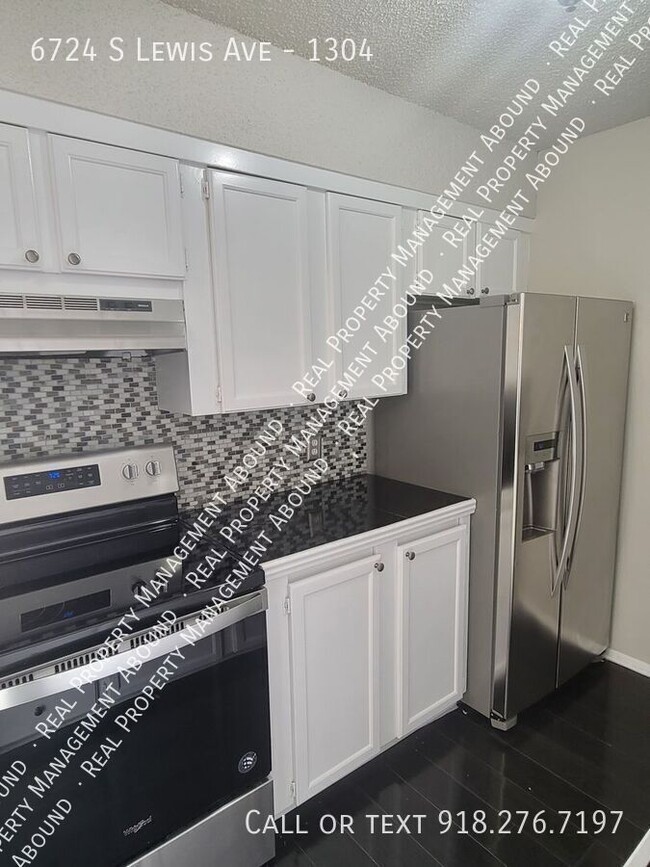 Building Photo - 6724 S Lewis Ave