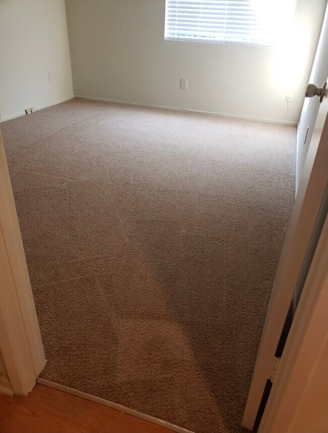 2nd Bedroom - 6420 Balboa Blvd