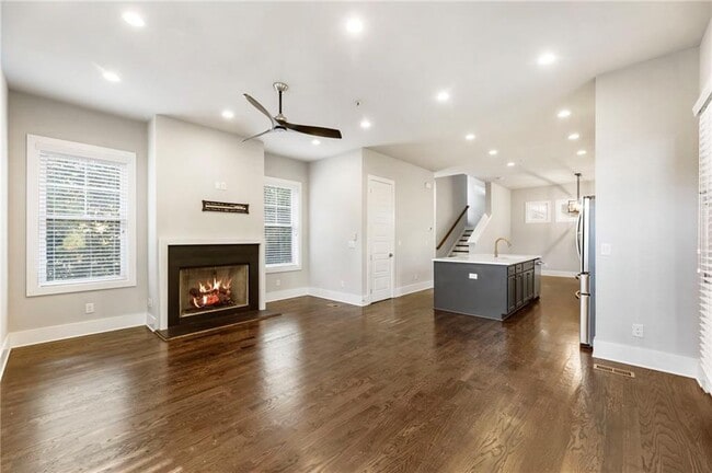 Building Photo - 1819 Huntington Hills Ln NW