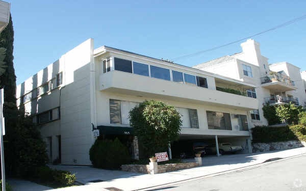 Primary Photo - 915-919 N Wetherly Dr
